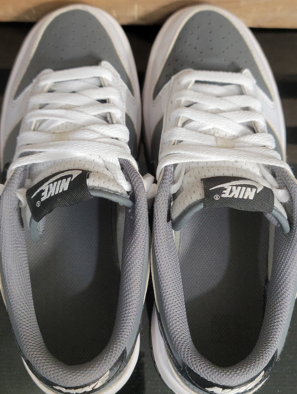 Nike Dunk Low "Light Smoke Grey" Wmns 8 Same Day Shipping - Picture 9 of 14